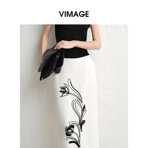 VIMAGE纬漫纪度假风刺绣撞色花朵及踝高腰直筒半身裙2025夏季新款V2306919 商品图3