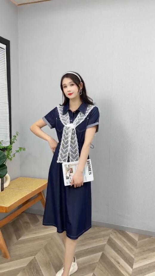 B8044       韩版休闲减龄收腰显瘦蕾丝披肩牛仔连衣裙 商品图2