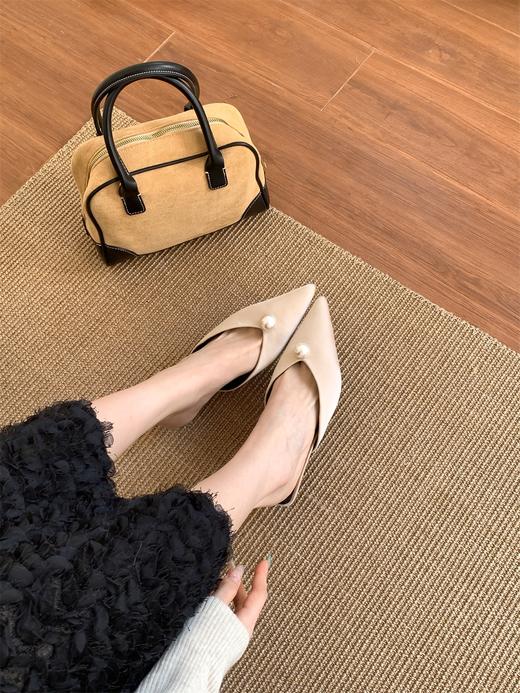 Miu家同款珍珠尖头三角跟鞋 商品图10