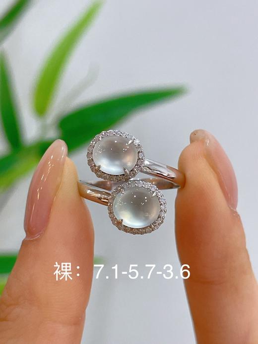 蛋面翡翠戒指 商品图0