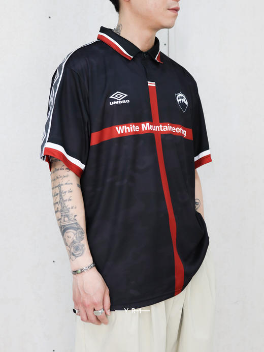 White Mountaineering | Umbro联名足球T恤 商品图0