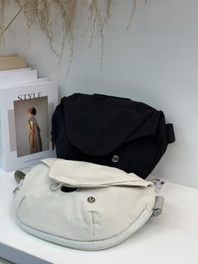 露露Lululemon斜挎包男女同款（MT）