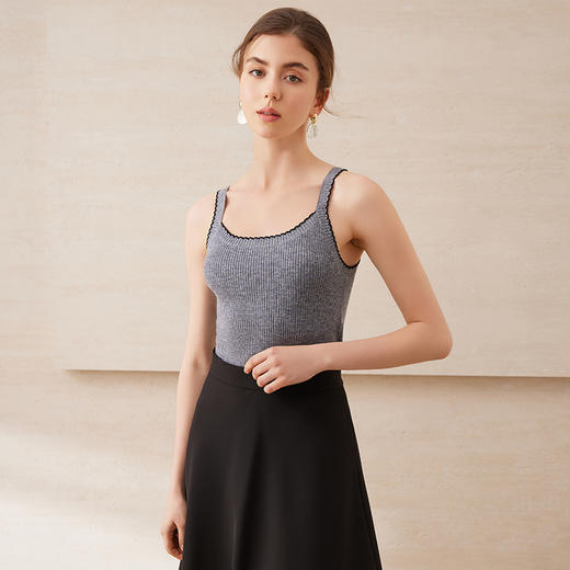 EITIE爱特爱舒适修身百搭基础撞色花边针织吊带背心春季新款A2501505 商品图4