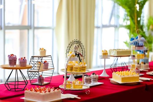 【私人定制蛋糕-下拉添加客服企业微信】定制一个独特的庆典聚会大蛋糕，甜品台等不同场合享受您的专属甜蜜（北京） 商品图0