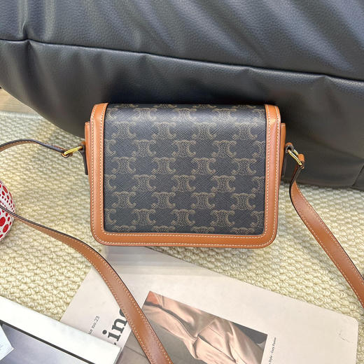 Celine 金扣 棕老花 凯旋门 teen 斜挎包 商品图1