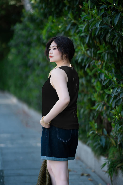 【针织背心】夏季可穿💛亲肤！【细腻针织背心】🌼肌理感针织背心，内搭就选它，一款就够啦！女2025夏季新款无袖内搭打底上衣 商品图8