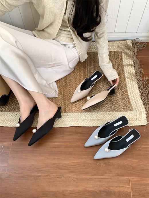 Miu家同款珍珠尖头三角跟鞋 商品图13