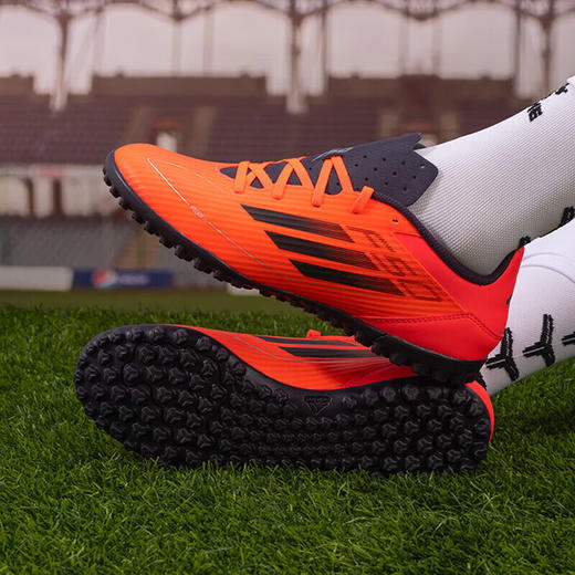 阿迪达斯 （adidas）足球鞋男鞋春季新款轻便运动鞋人造草地比赛训练TF钉鞋 IF1347 商品图4