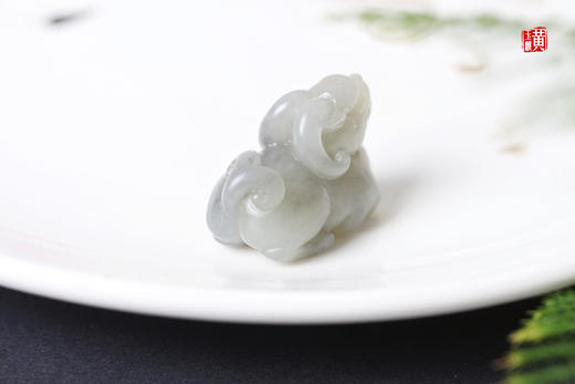 和田墨玉青花【貔貅】吊坠  配精美挂绳 商品图3