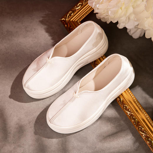 【夕南单】松糕厚底一脚蹬，软底汉服鞋搭马面裙绣花鞋YX-夕南单 商品图3