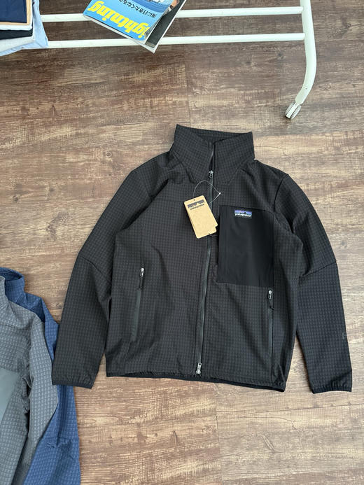 原单正品 Patagonia/巴塔哥尼亚 R2 Techface 25SS  薄款 立领外套户外中间层外套
M~3XL
黑色 藏青  灰色 商品图1