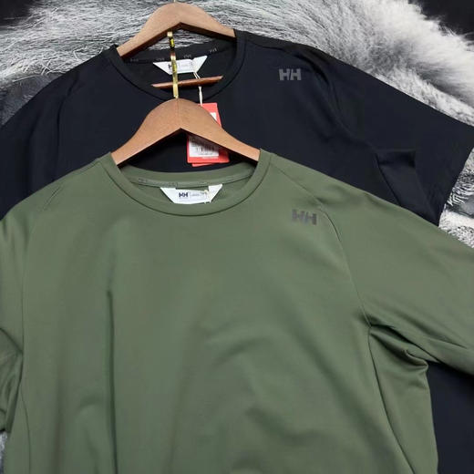 正品 HELLY HANSEN/HH 25夏新男日常休闲运动防晒速干凉感弹力短袖T恤, 黑色 绿色 M-XXL 商品图7