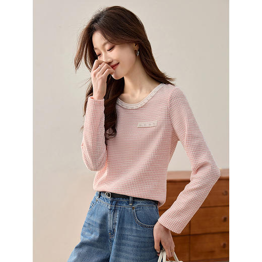 【年终特卖】熙世界2025春秋新款小香风圆领针织T恤女长袖休闲肌理感正肩上衣 商品图3