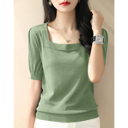 百媚生 方领露锁骨冰丝针织衫8296 商品图0