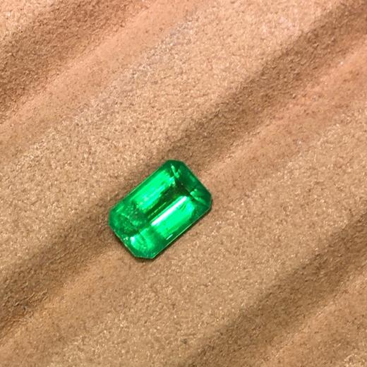 3.26ct刻面祖母绿裸石 商品图1