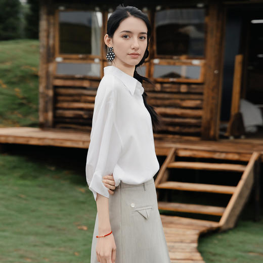 谜底大廓形衬衫七分袖女2025夏季新款通勤风简约白衬衣256MC6222 商品图2