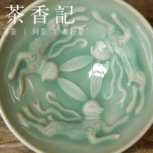 茶香记 天真款敦煌三兔共耳莲瓣杯90ml龙泉青瓷梅子青陶瓷古典主人杯 商品图3