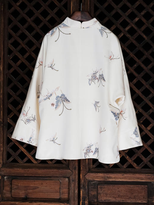 盛唐牡丹| 花舞蝶梦手推绣真丝外套(白色扣子) 商品图7