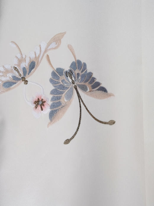 盛唐牡丹| 花舞蝶梦手推绣真丝外套(白色扣子) 商品图6