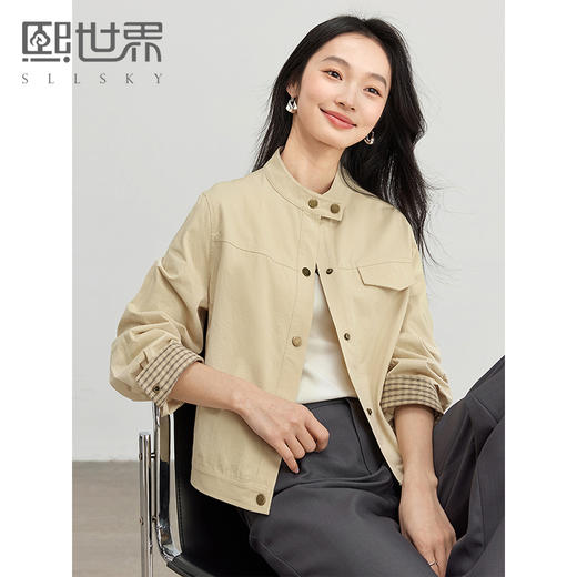 【年货节】熙世界2025春装新款美式复古工装风外套女短款卡其色立领夹克上衣 商品图0