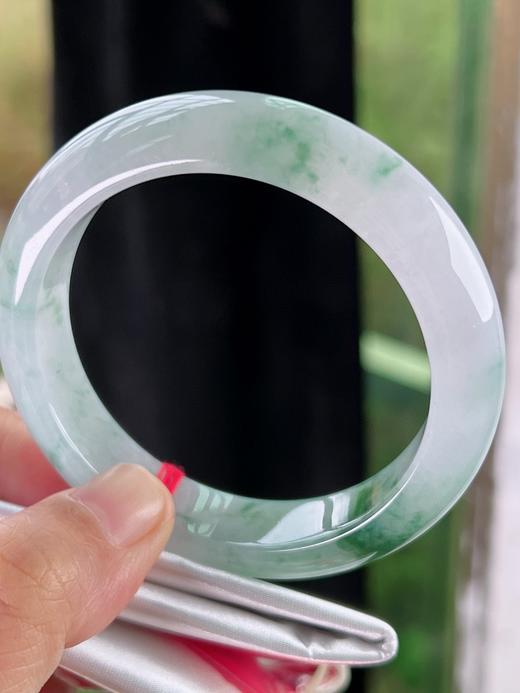 56正圈翡翠手镯 商品图3