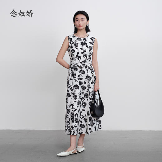 【商场同款】CND5367 “ 玫瑰剪影裙 ” 亲肤舒适 轻盈而坚韧 花型连衣裙 商品图3