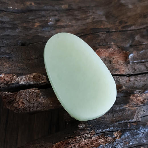 【天然正品】天然细腻无纹裂持莲观音（莲莲如意）和田玉吊坠48*30.4*9.3MM（皆取最大值）中性款现售价：380特价！150325NJM04 商品图4