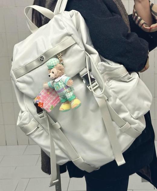 lululemon露露乐蒙Wunderlust抽绳卡扣闭合设计便捷收纳尼龙双肩包（MT） 商品图3