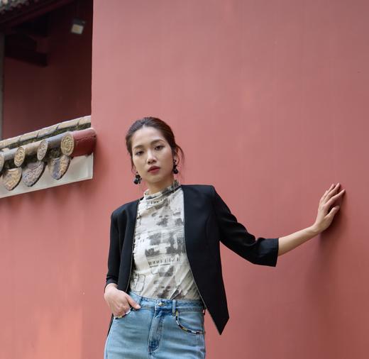 SZ1T52_凝脂色_T 恤_春夏_修半高领水墨印花修身长袖_高级女装_BERNIEELEN 伯妮斯茵 商品图0