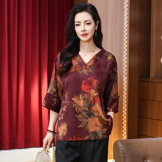 LS-2818真丝香云纱上衣女2025新款夏季V领中袖桑蚕丝拼接复古桑蚕丝 商品图2