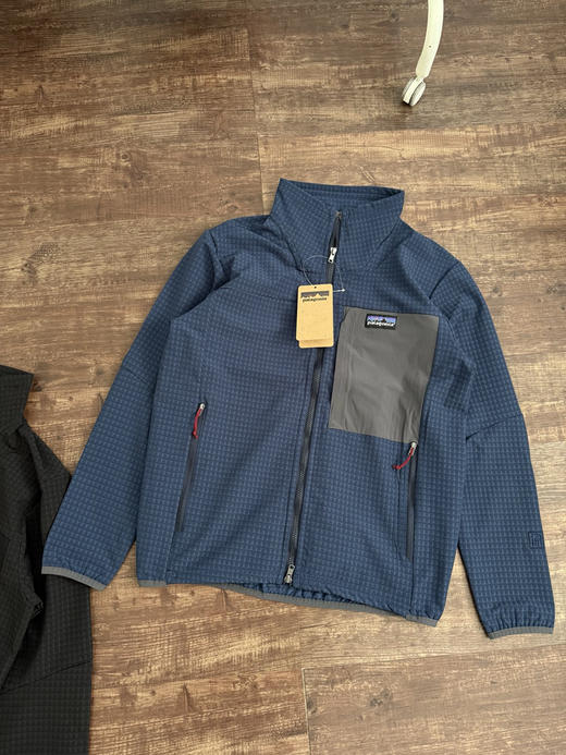 原单正品 Patagonia/巴塔哥尼亚 R2 Techface 25SS  薄款 立领外套户外中间层外套
M~3XL
黑色 藏青  灰色 商品图3
