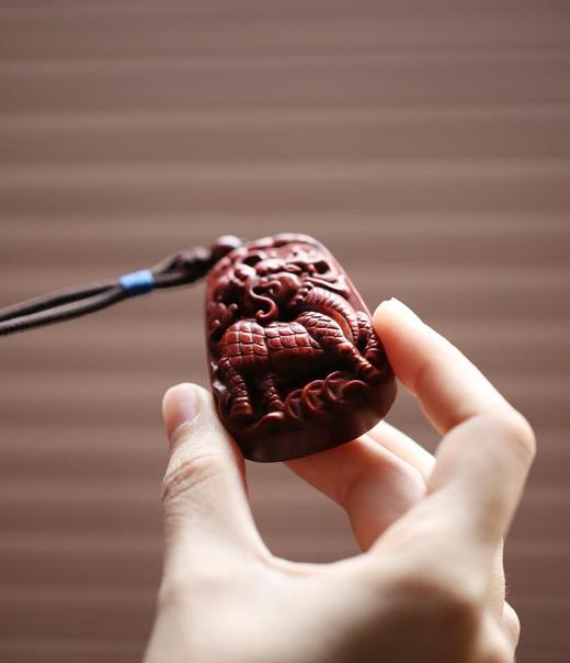 麒麟°紫檀项坠挂件 商品图1
