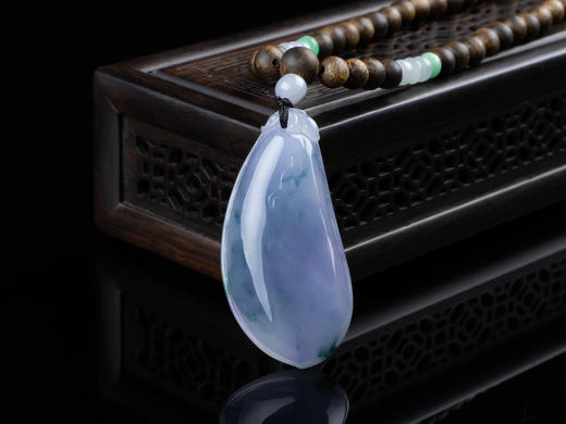 XY0170沉香+翡翠紫罗兰飘色福瓜挂件 商品图0