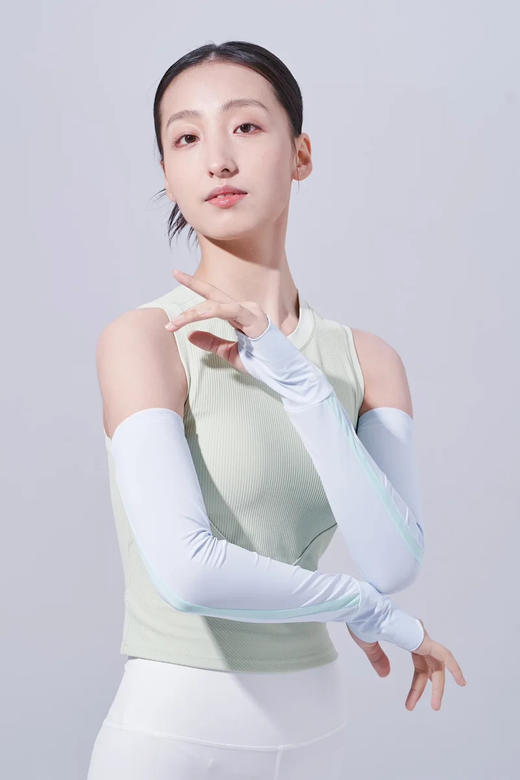 两件起拍【库存清仓】仅此一批！蕉*下同厂❗️无意轻奢清凉防晒冰袖✅UPF50+‼️有效阻隔99%紫外线 商品图5