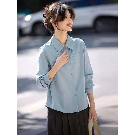【专属特价】熙世界蓝色衬衫女款2025春秋新款法式设计感宽松休闲显瘦别致上衣 商品图3