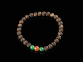 XY0152沉香+南红碧玉手串