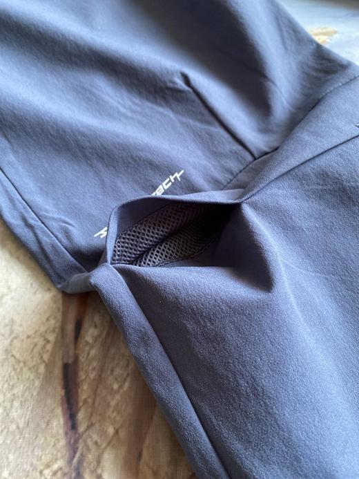 点此购买 迪桑特春夏季女款梭织运动健身跑步休闲裤 LL 312819 商品图14