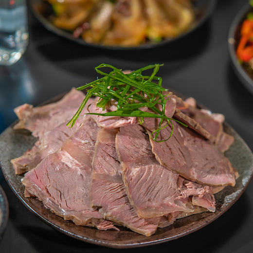 【酱牛腱肉】精选黄牛板腱部位、肉质醇香、片片带筋、无腥味、口感紧实筋道！【京东发货】 商品图5
