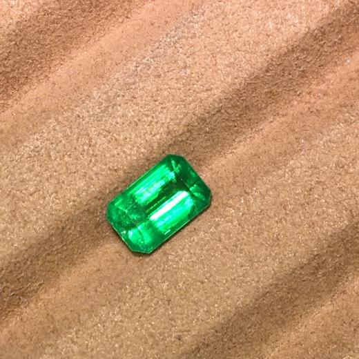 3.26ct刻面祖母绿裸石 商品图3