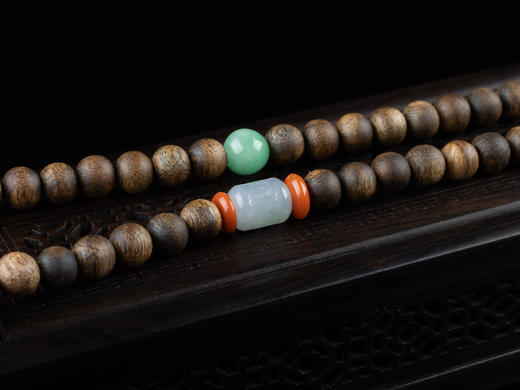 XY0171沉香+翡翠紫罗兰金鱼挂件 商品图7