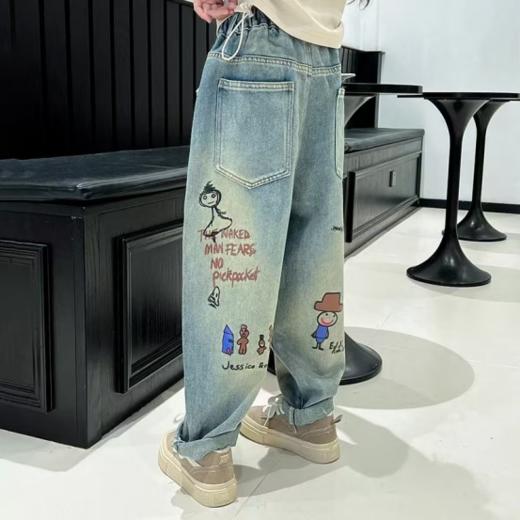 西蒙日记春款涂鸦直筒软牛仔裤·穿出高级感 走哪都像加了ins滤镜📸𝙊𝙊𝙏𝘿 𝙞𝙣韩式轻法💐今年宝宝春装太炸啦💥是哪个宝宝已经美美购入春日新品🥰 商品图5