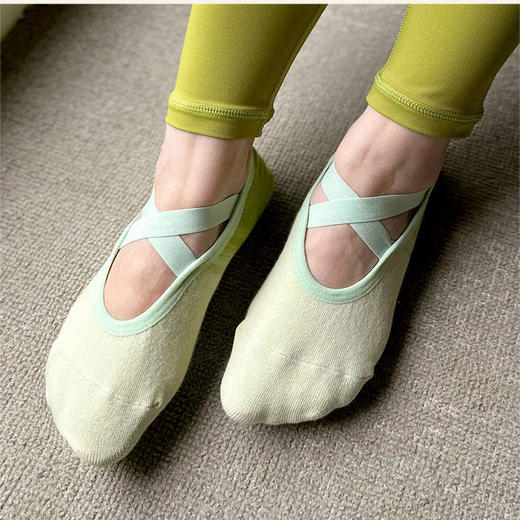 【现货秒发】壁虎瑜伽【2503WZ351】渐变交叉带防滑瑜伽袜 商品图3