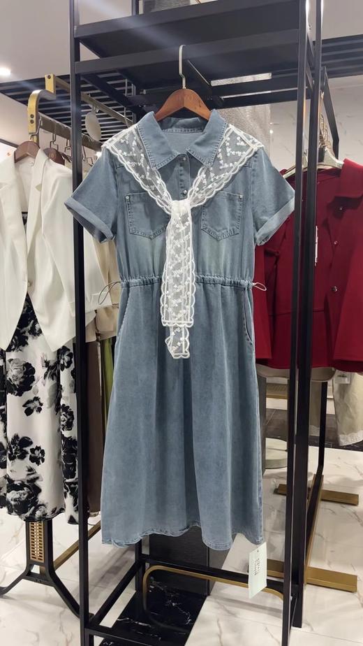 B8044       韩版休闲减龄收腰显瘦蕾丝披肩牛仔连衣裙 商品图9