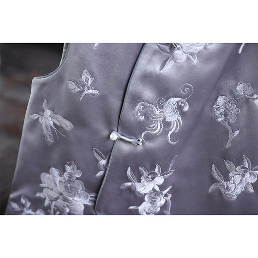 FLZD-6229春季新款新中式重工刺绣复古国风马甲显高显瘦刺绣坎肩外搭女 商品图2