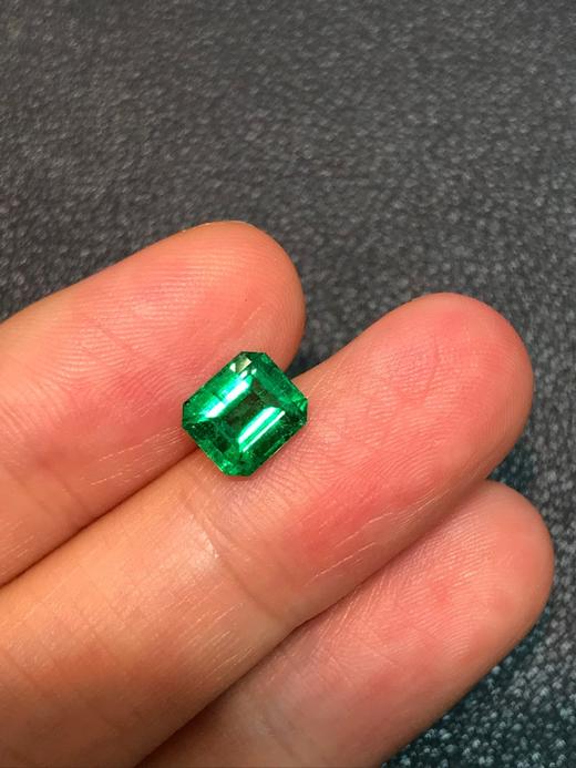 1.54ct刻面祖母绿裸石 商品图0