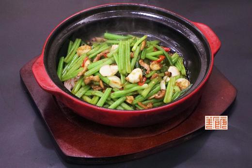 砂锅焗章丘鲍芹 商品图0