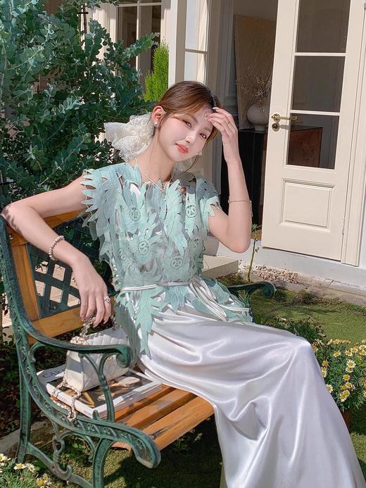 张心子【薄荷海雾】夏款镂空小众设计两件套时尚套装 U2503062 商品图7