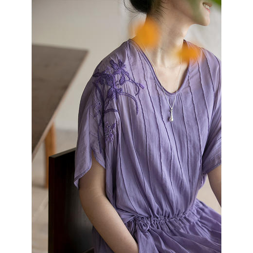 牧衣游原创 印花纯棉连衣裙新品轻薄抽绳设计感V领文艺长裙 清雨 商品图3