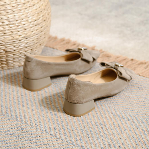 品质好货| Safiya/索菲娅蝴蝶结气质羊皮垫平底浅口单鞋SF41111733 商品图6