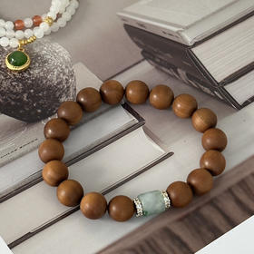 【纯手作·预售5天左右】甄珠贝 印度老山檀10mm，缅甸翡翠，纯天然手作